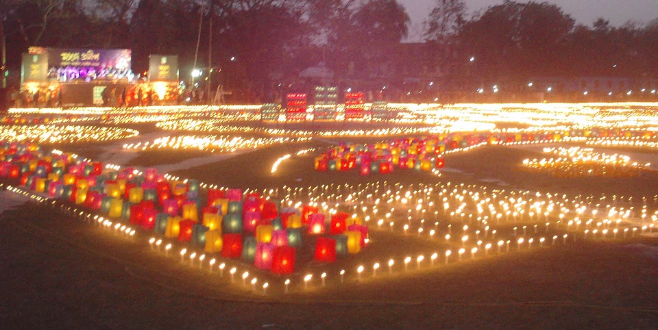 এক লাখ মোমবাতি প্রজ্জ্বলন করে ভাষা শহিদদের স্মরণ