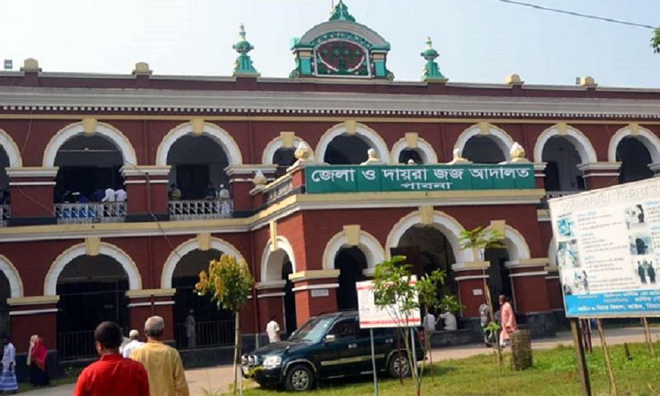 পাবনায় হত্যা মামলায় পাঁচ জনের যাবজ্জীবন