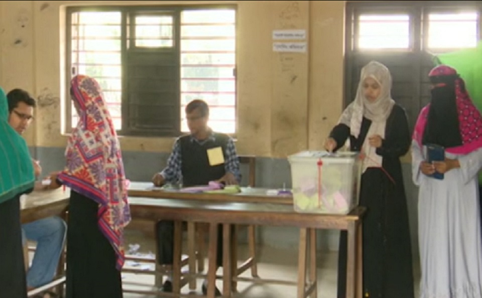 শেষ হলো ঢাকার দুই সিটি’র নিরুত্তাপ ভোটগ্রহণ