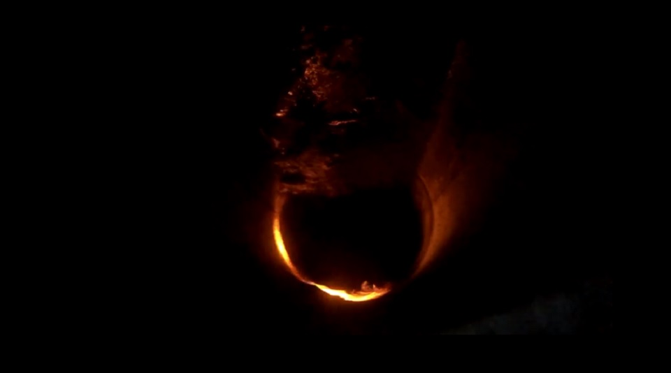 গোপীবাগে গ্যাসের লাইন ফেটে আগুন