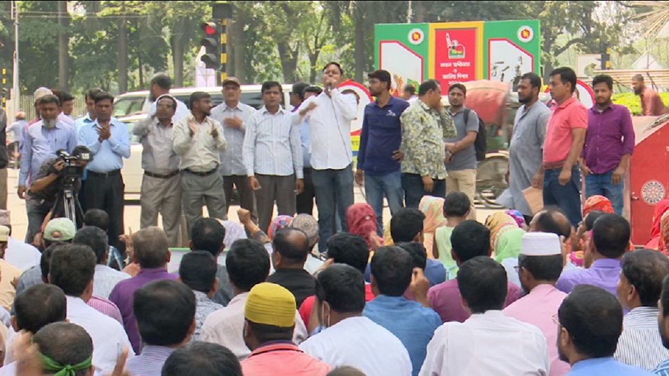 একমাসের জন্য স্থগিত নন এমপিও শিক্ষকদের কর্মসূচী