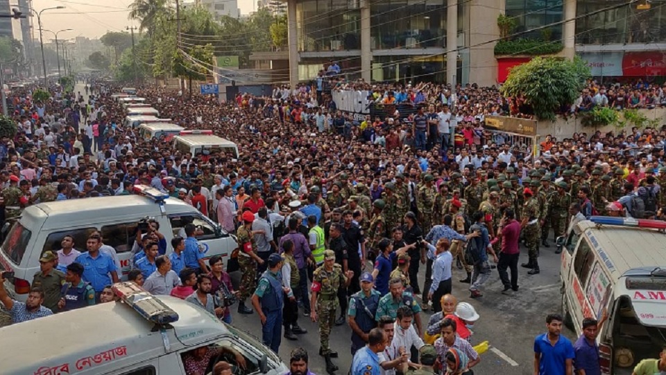 বনানীর এফআর টাওয়ারে প্রচুর দাহ্য পদার্থ রয়েছে: ফায়ার সার্ভিস
