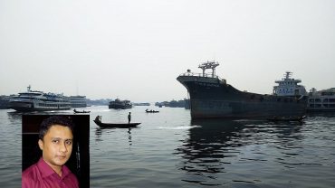 সদরঘাট, জলমৃত্যু ও নৌকা সমাচার