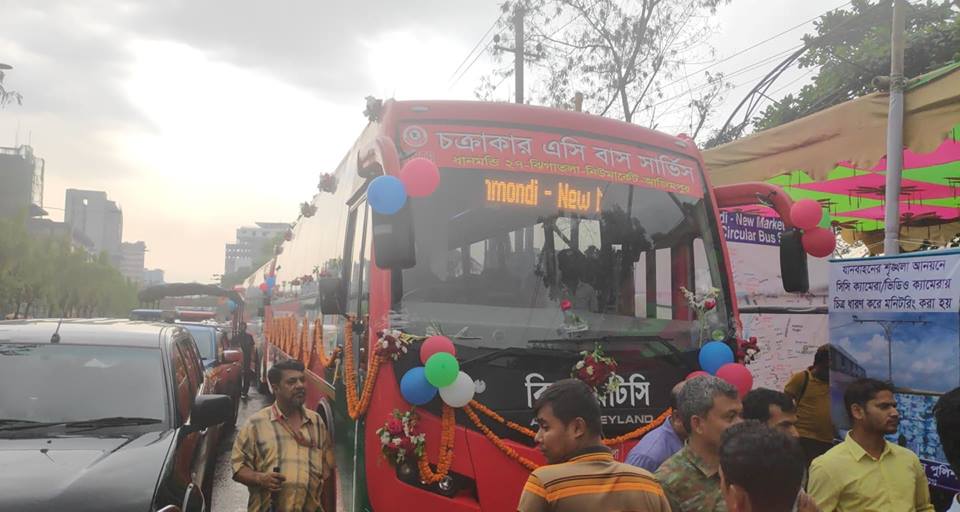 আজিমপুর-নিউমার্কেট-ধানমন্ডি রুটের চক্রাকার বাস সার্ভিসের উদ্বোধন