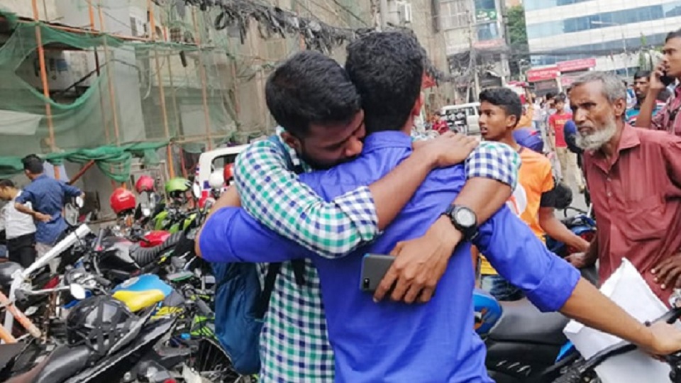 ভাইকে অক্ষত পেয়ে কান্নায় ভেঙে পড়লেন হাবিবুর