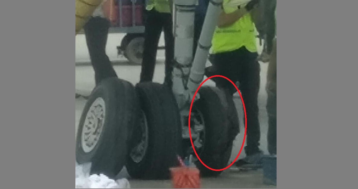 টেক অফের সময় খসে পড়লো ইউএস বাংলার বিমানের চাকার একাংশ