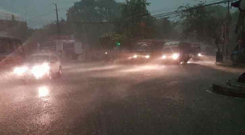 রাতে ঢাকা ও আশপাশের এলাকায় কালবৈশাখী ঝড় হতে পারে: আবহওয়া অফিস