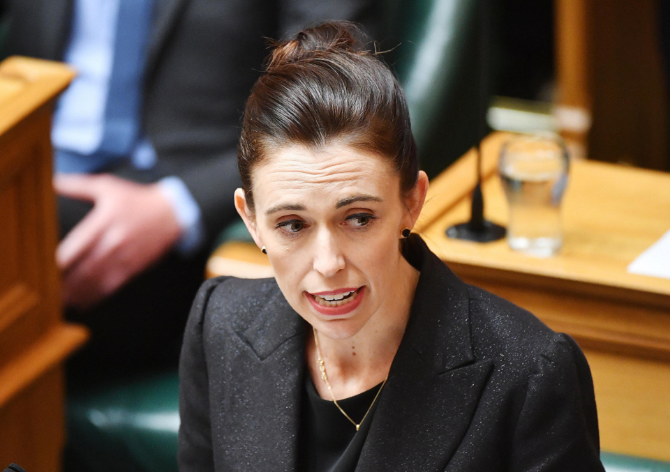 সবধরণের আধা-স্বয়ংক্রিয় অস্ত্র নিষিদ্ধ করলো নিউজিল্যান্ড