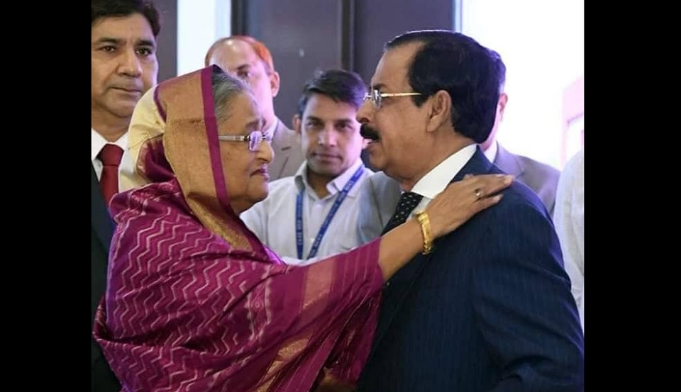 শেখ সেলিমকে সান্ত্বনা দিলেন প্রধানমন্ত্রী