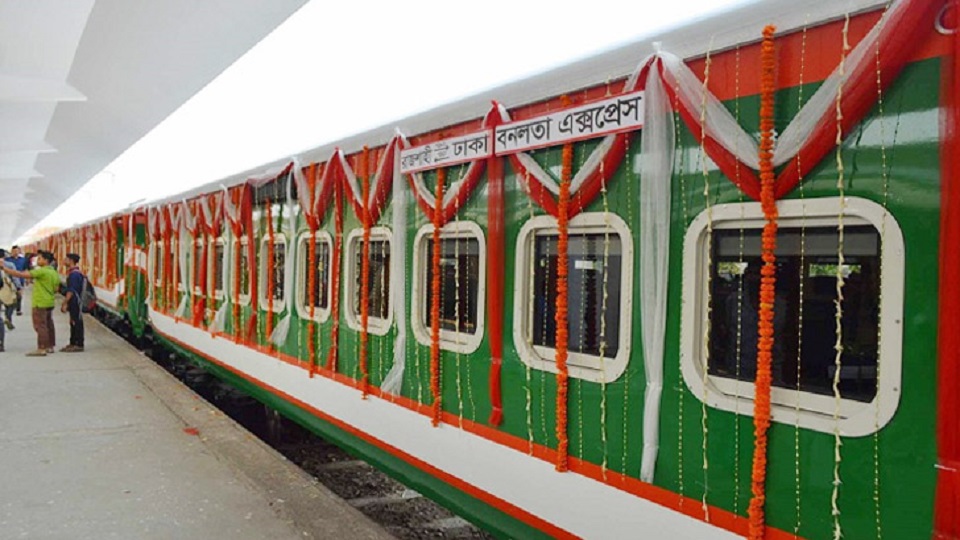 রাজশাহী-ঢাকা রুটে বিরতিহীন ‘বনলতা’র উদ্বোধন