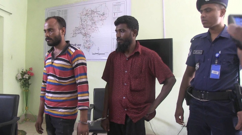 চলন্ত বাসে নার্সকে গণধর্ষণ ও হত্যা মামলায় পাঁচ আসামিকে ৮ দিনের রিমান্ড