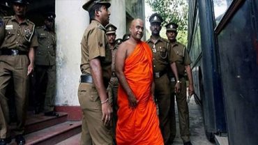 জেল থেকে বেরিয়ে ফের মুসলিমদের বিরুদ্ধে লড়াইয়ের ঘোষণা বৌদ্ধ নেতার