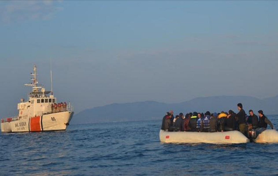 তিউনিসিয়া উপকূলে অভিবাসনপ্রত্যাশী বোঝাই নৌকাডুবিতে ৬৫ জনের মৃত্যু