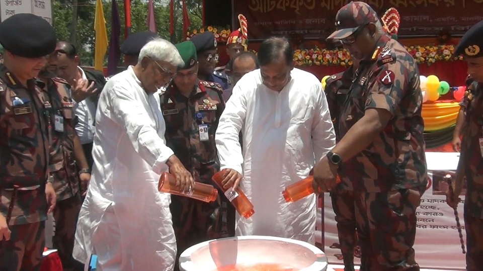 দেশে জঙ্গিগোষ্ঠী আইএস-এর কোন ঘাঁটি নেই: স্বরাষ্ট্রমন্ত্রী