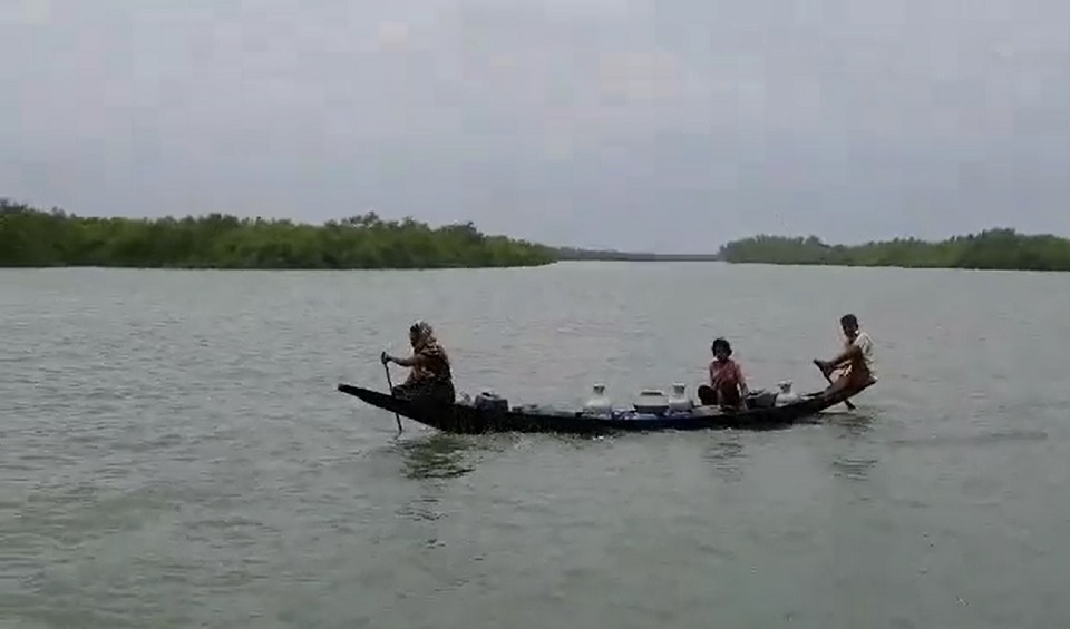 সন্ধ্যা ৬টায় বাংলাদেশে আঘাত হানবে ফণি, সারারাত ধরে অতিক্রম করবে