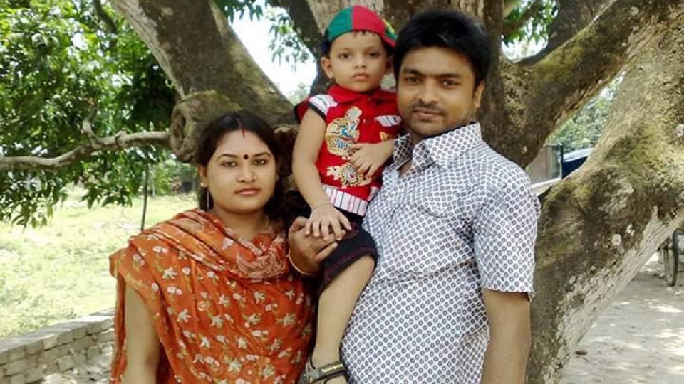 চাঁদপুরের হাজীগঞ্জে গৃহবধূকে পুড়িয়ে হত্যা