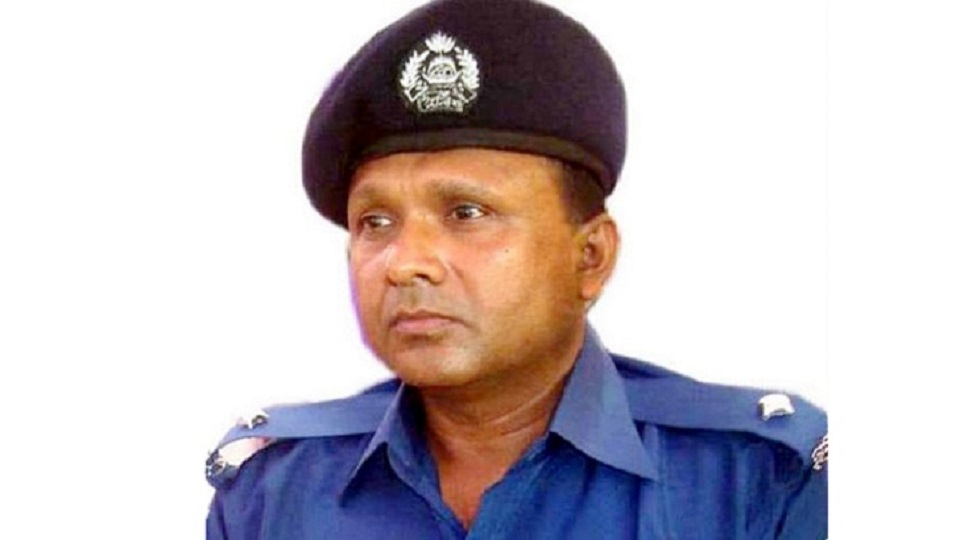 পরোয়ানা জারির পর গা ঢাকা দিয়েছেন ওসি মোয়াজ্জেম!