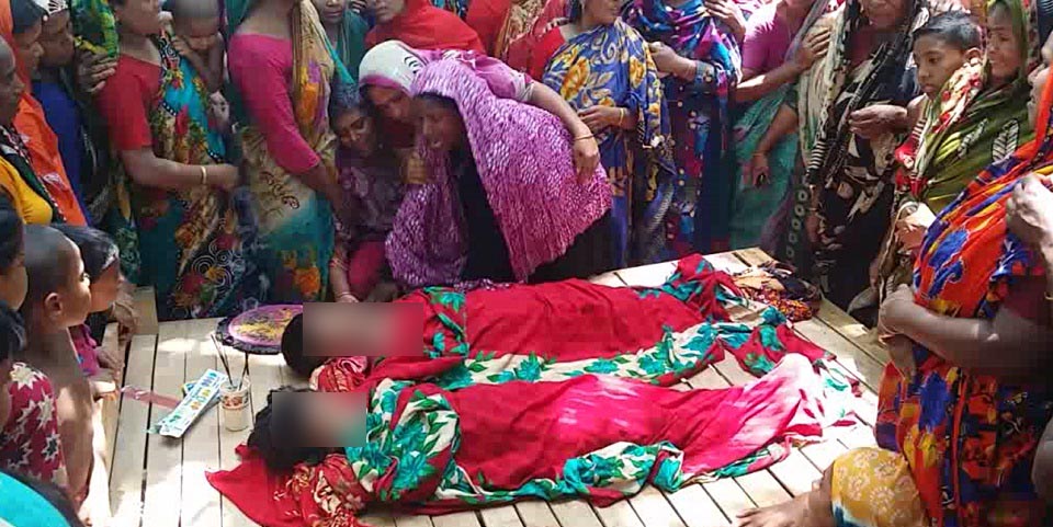 আম কুড়াতে গিয়ে পানিতে ডুবে দুই শিশুর মৃত্যু