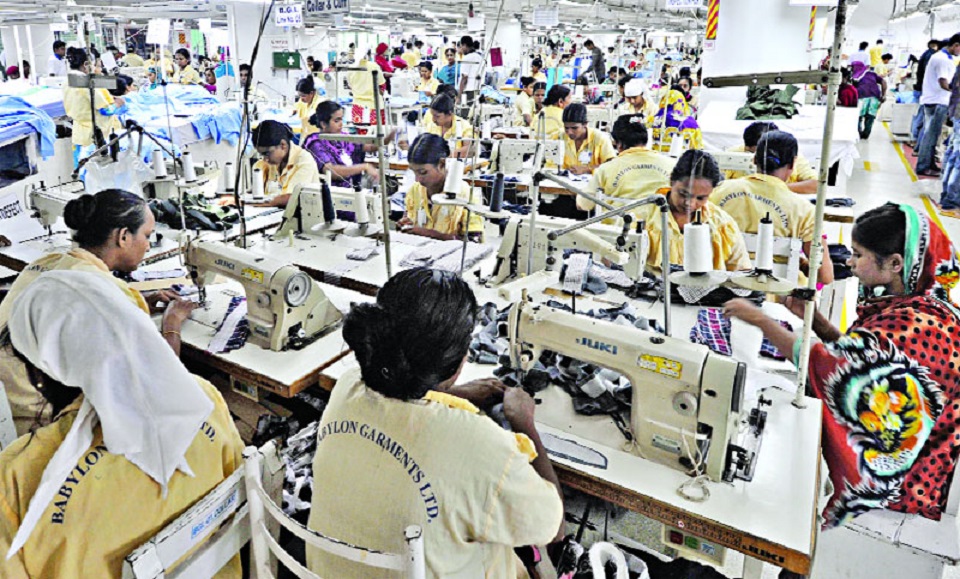 পোশাক খাত পাচ্ছে ২৮২৫ কোটি টাকার প্রণোদনা