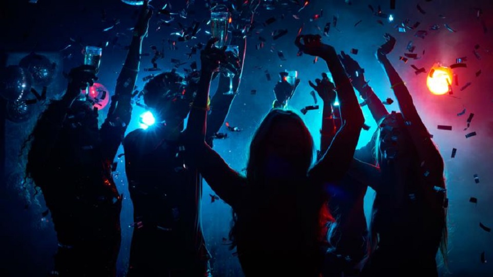 সৌদিতে ‘হালাল নাইটক্লাব’ খোলার ঘোষণা নিয়ে বিতর্ক