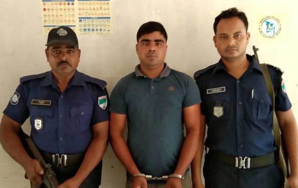 ভুয়া সেনা কর্মকর্তা পরিচয়ে বিয়ে করতে গিয়ে আটক প্রতারক