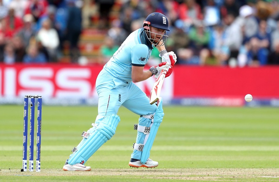 অসাধারণ ক্যাচে জনি বেয়ারস্টো সাজঘরে