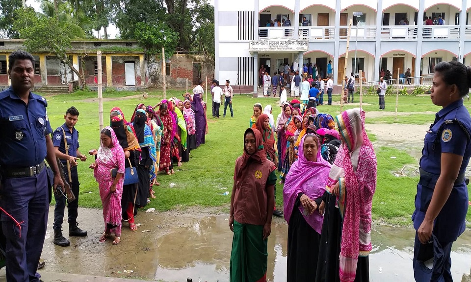 শেষ ধাপে ২০ উপজেলায় ভোটগ্রহণ চলছে