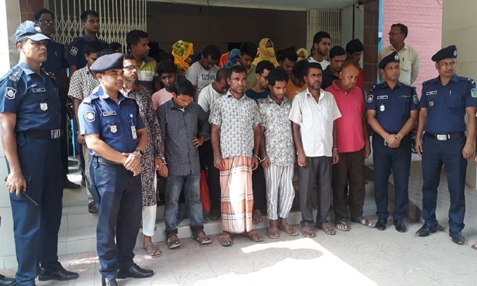 প্রশ্নফাঁস চক্রের ৯৭ জনের বিরুদ্ধে কেন্দুয়ায় মামলা: ৮ শিক্ষককে বরখাস্ত