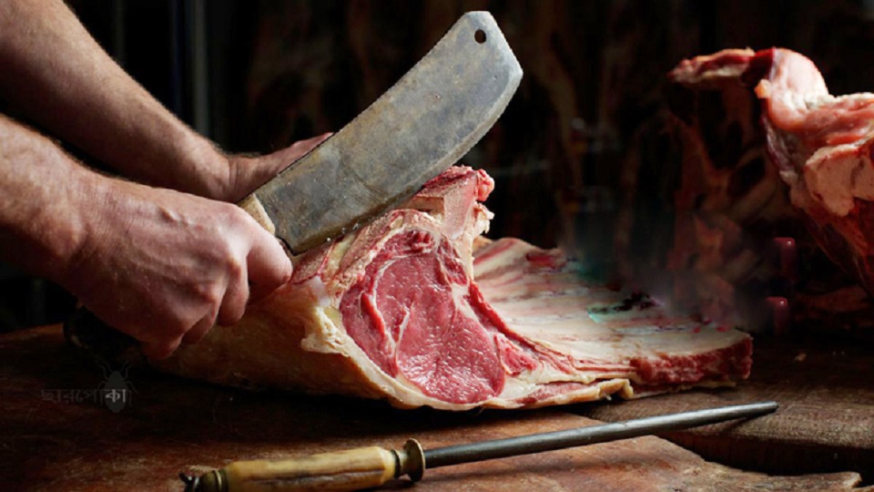 ইচ্ছে মতো মাংসের দাম হাকছেন ব্যবসায়ীরা