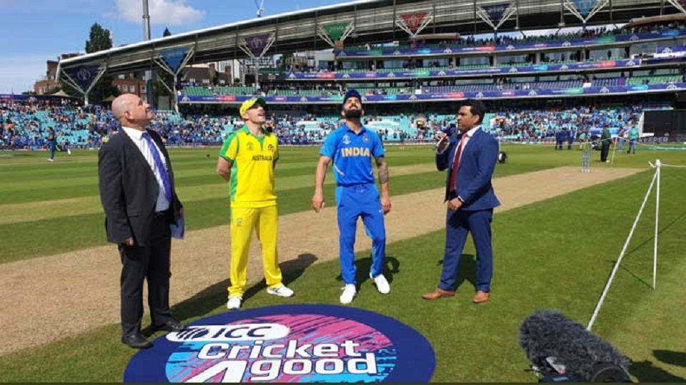 অস্ট্রেলিয়ার বিপক্ষে টস জিতে ব্যাটিংয়ে ভারত