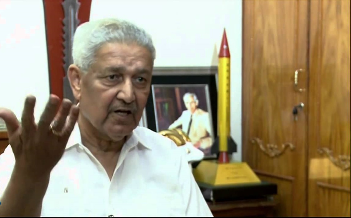 মুরসিকে নিয়ে নতুন তথ্য ফাঁস করলেন আবদুল কাদির খান