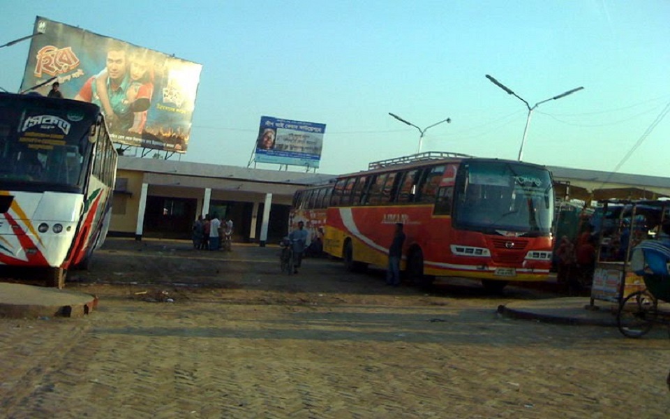 অবশেষে গাইবান্ধা-ঢাকা রুটে দুরপাল্লার বাস চলাচল শুরু