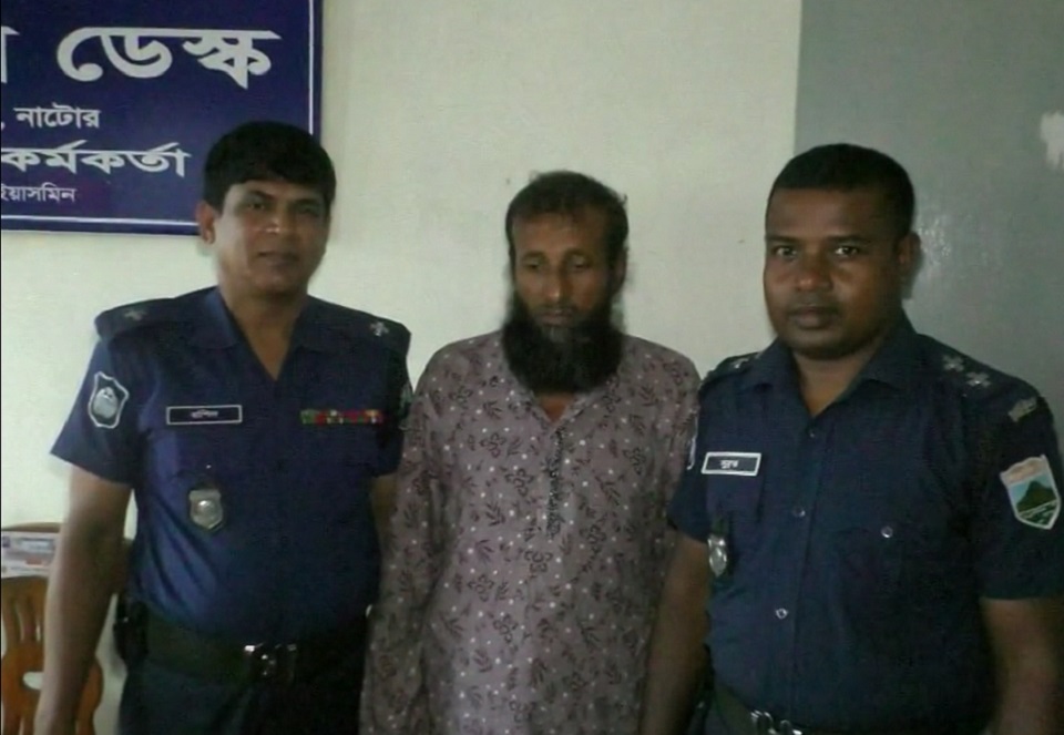 গোসল করানোর কথা বলে শিশু নাতনীকে ধর্ষণচেষ্টা, আটক দাদা