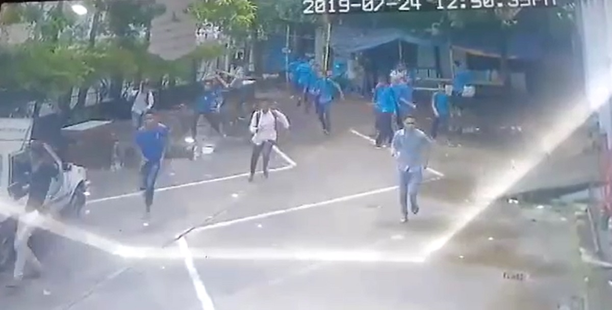 জুতা চুরিকে কেন্দ্র করে সহপাঠীকে পিটিয়ে হত্যা