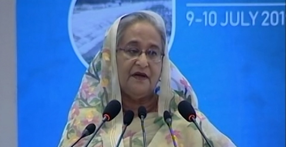 ১০ বছরে বিশ্বে সর্বোচ্চ প্রবৃদ্ধির রেকর্ড বাংলাদেশের: প্রধানমন্ত্রীকে মন্ত্রিসভার অভিনন্দন