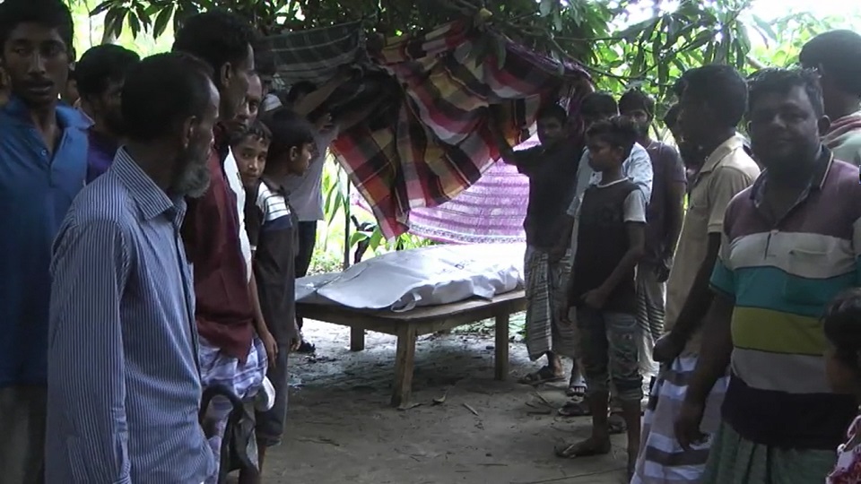 পাবনায় ট্রাকচাপায় ৩ মোটরসাইকেল আরোহী নিহত