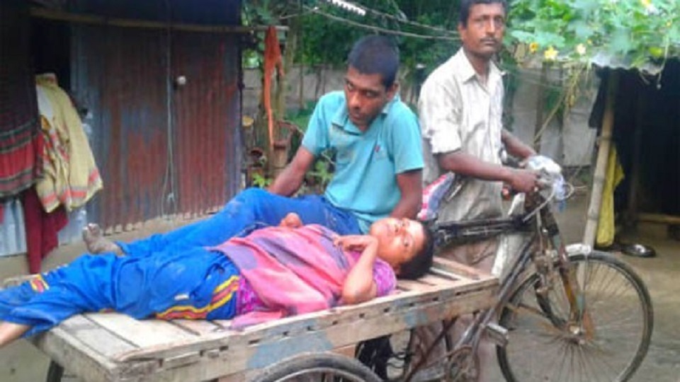 ঝিনাইদহের কালীগঞ্জে ৩ প্রতিবন্ধী ভাইবোনের দুঃসহ জীবন-যাপন