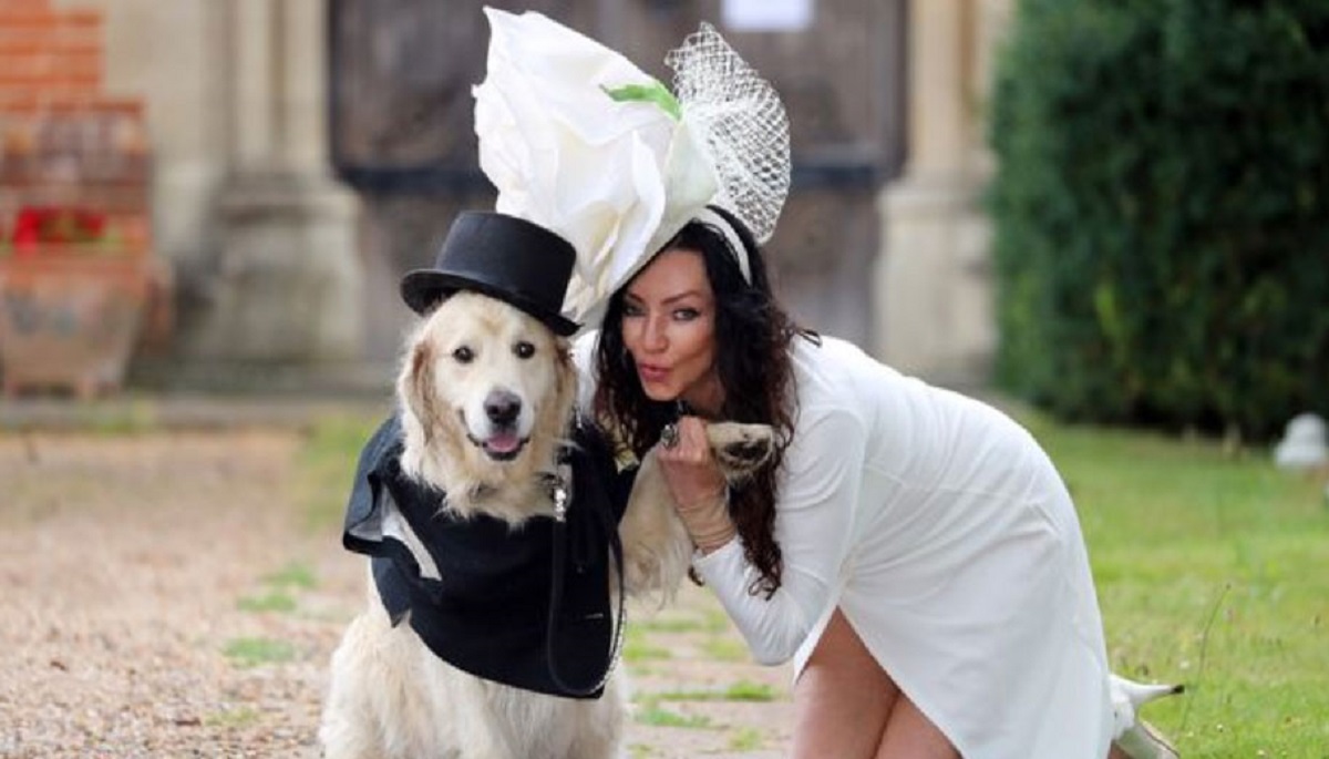 বারবার ব্যর্থ প্রেমে তাই কুকুরকে বিয়ে