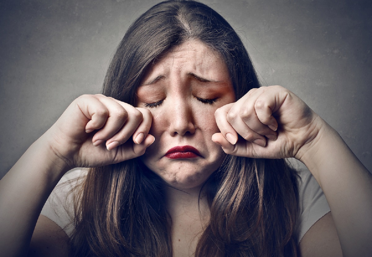 সন্ধ্যা ৭ থেকে রাত ১০ পর্যন্ত কাঁদলেই কমবে শরীরের মেদ!