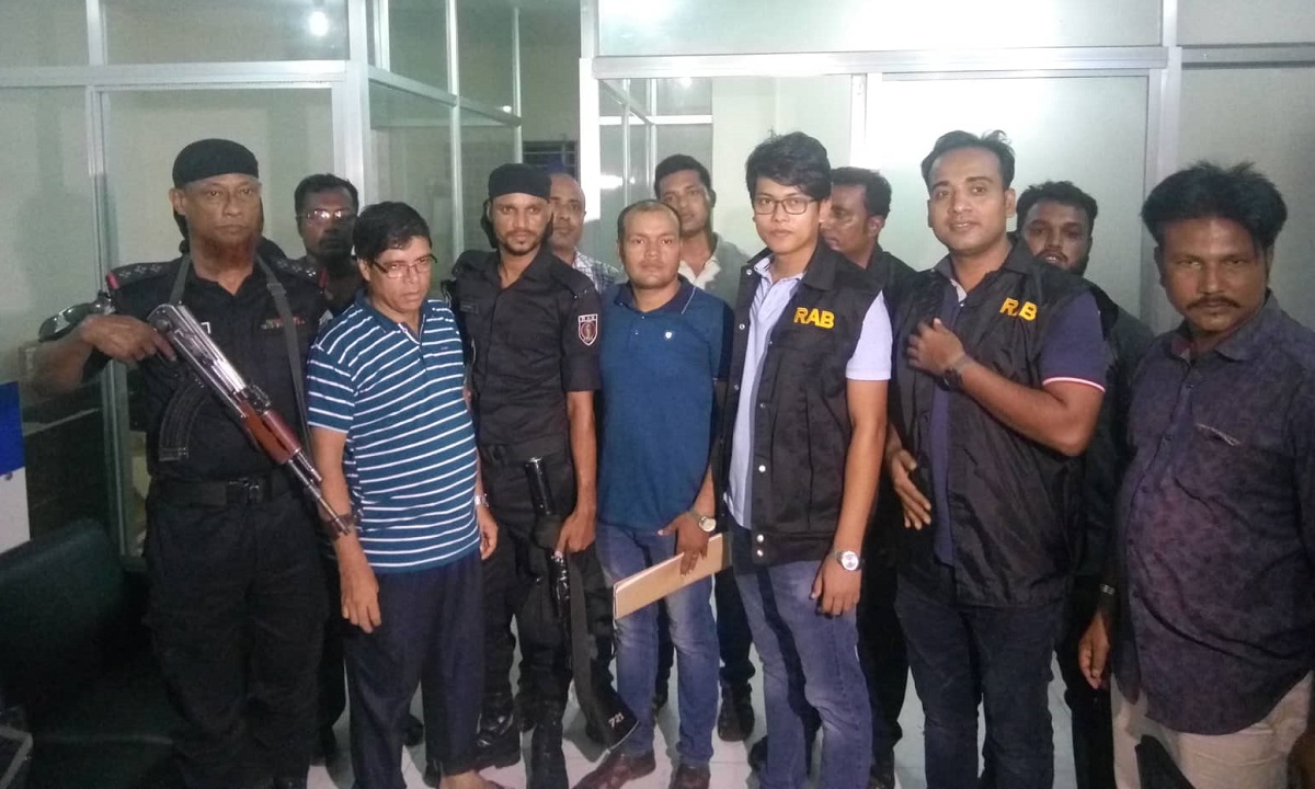 দ্বিগুণ লাভের প্রলোভন দেখিয়ে প্রতারনা, আটক ১