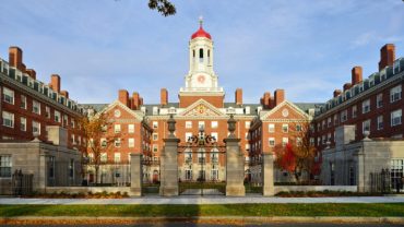 বন্ধুর সোশ্যাল মিডিয়া পোস্টের কারণে মার্কিন ভিসা বাতিল !