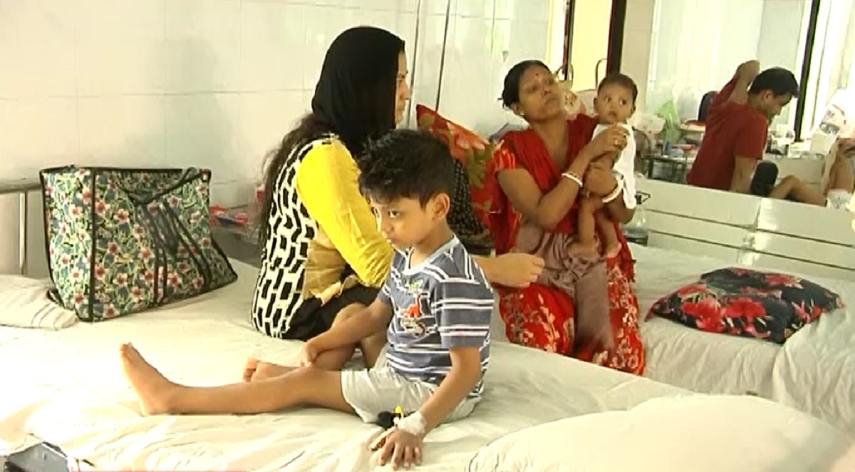 ডেঙ্গু চিকিৎসার খরচ মেটাতে হিমশিম খাচ্ছে নিম্ন ও মধ্য আয়ের মানুষ
