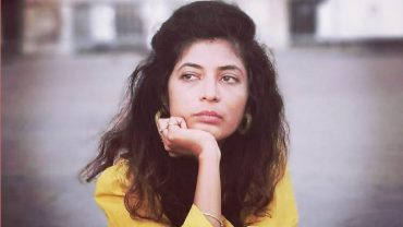 পাসপোর্ট চুরি গেছে দেশভ্রমণে সেঞ্চুরিয়ান সেই তরুণীর