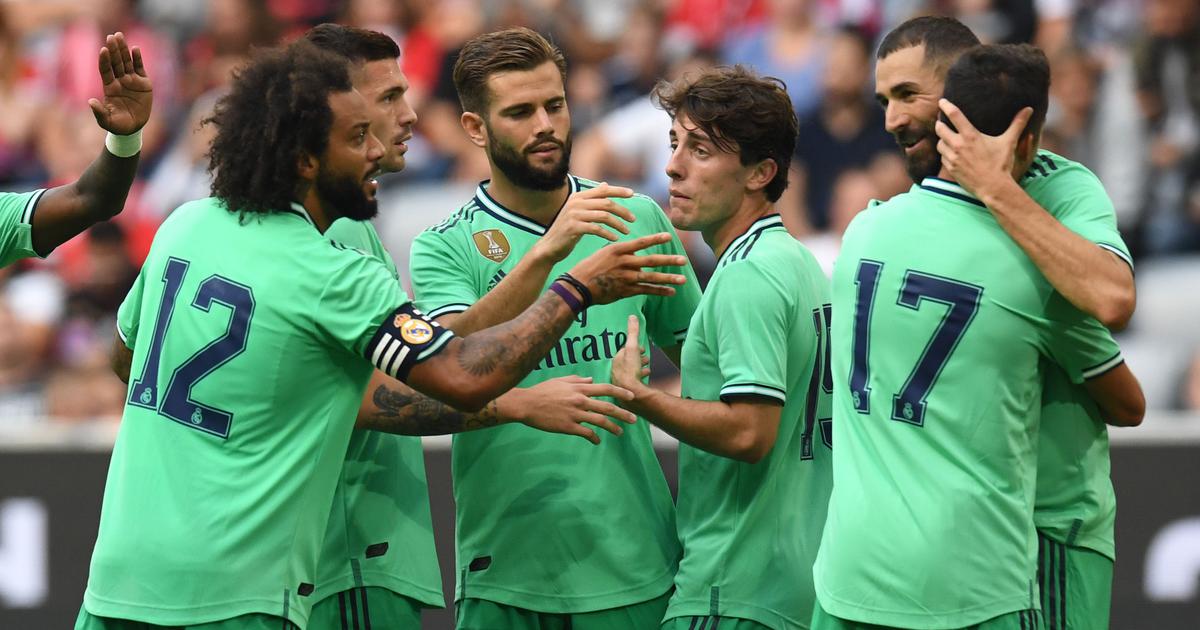 বেনজেমার হ্যাটট্রিকে বড় জয় রিয়ালের