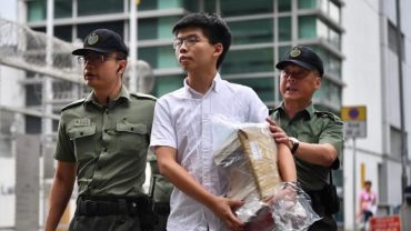 হংকংয়ের গণতন্ত্রপন্থি নেতা জশুয়া ফের গ্রেফতার