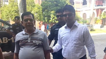 পাবনা সদরের সাব-রেজিস্ট্রার গ্রেফতার