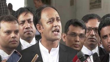 ব্যারিস্টার সুমনকে জেরা করেছেন ওসি মোয়াজ্জেমের আইনজীবী