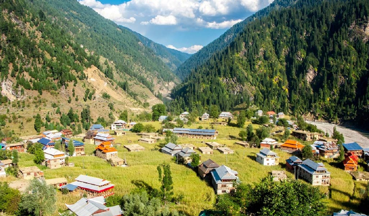 ‘আজাদ কাশ্মিরেরও নিয়ন্ত্রণ নেবে ভারত’