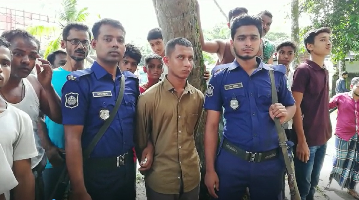 বোমা ও গুলিসহ যুবদল নেতা আটক