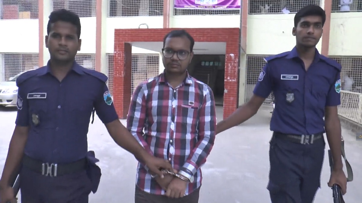 সিরাজগঞ্জে ভুয়া ডাক্তার আটক